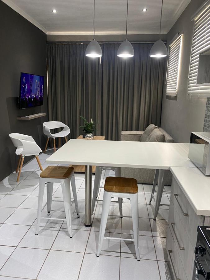Adventure Apartment - Colchester - 5Km From Elephant Park Exterior foto
