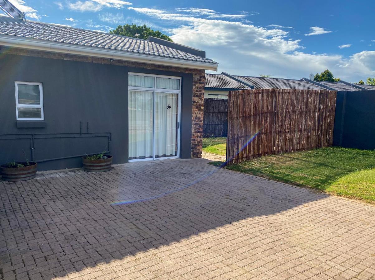 Adventure Apartment - Colchester - 5Km From Elephant Park Exterior foto